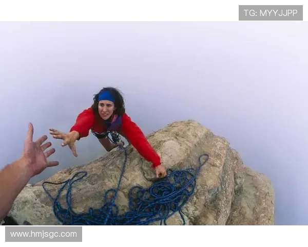 攀岩联赛点评：广州极限运动队的灵活性表现