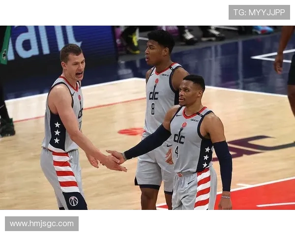 2009年NBA经典对决火箭队与热火队精彩录像回顾与分析