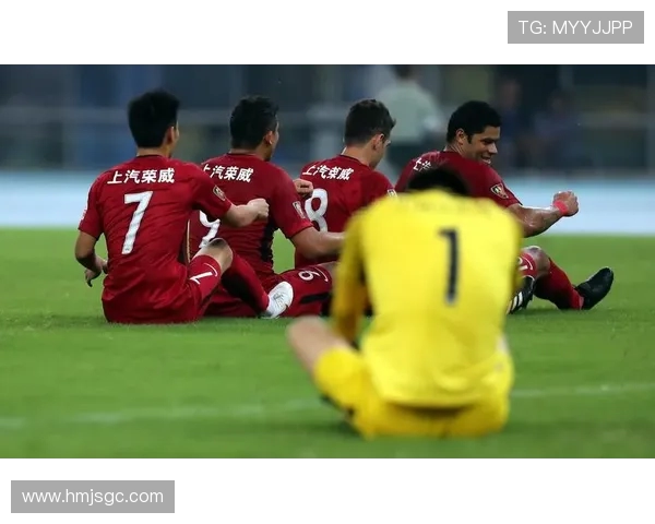 2018年11月3日恒大与上港激战正酣精彩瞬间回顾与赛后分析 2018年11月3日恒大与上港激战正酣精彩瞬间回顾与赛后分析