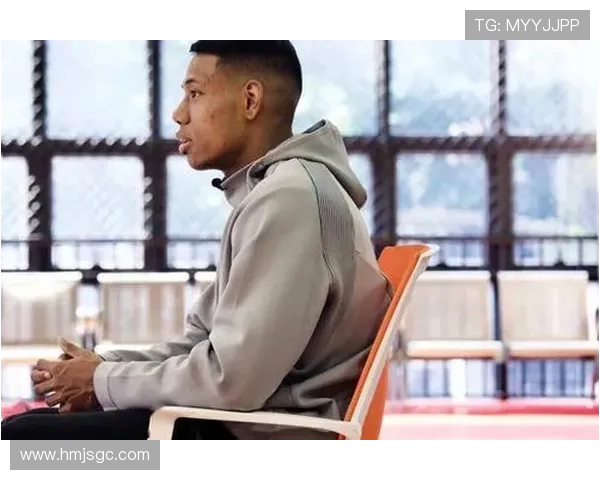 祝铭震：从青涩少年到职场精英的奋斗历程与成长故事