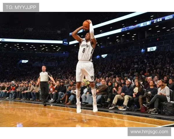 马尚布鲁克斯的篮球之路与职业生涯的精彩瞬间回顾与展望